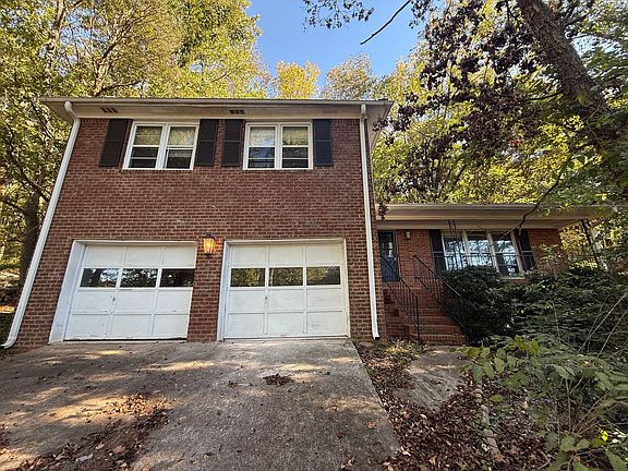 2nd image of 723 Versailles Dr SE