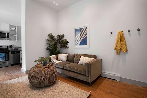 Rented by Brooklyn Rentals NYC | media 34