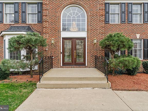 4th image of 804 Sero Pine Ln