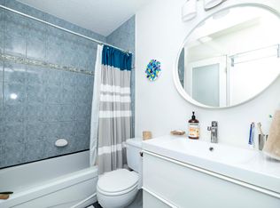 1924 Comox St, Vancouver, BC V6G1R4