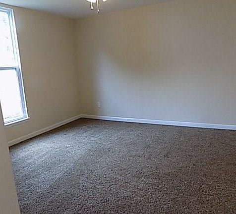 5th image of 301 N Bullitt St