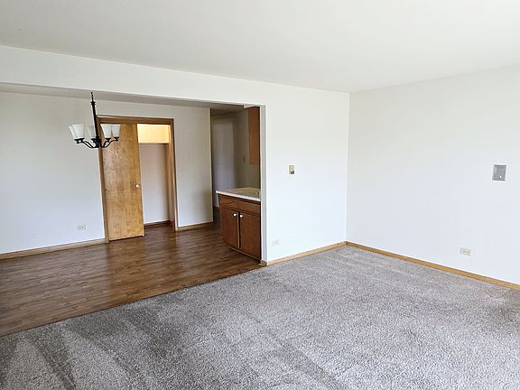 3rd image of 7801 Oak Park Ave #2N
