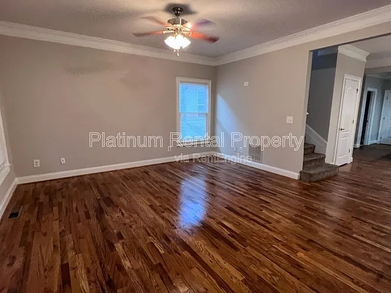 750 Terry St SE — Photo 6