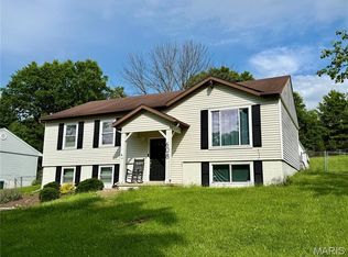 608 Williams Dr, Eureka, MO 63025