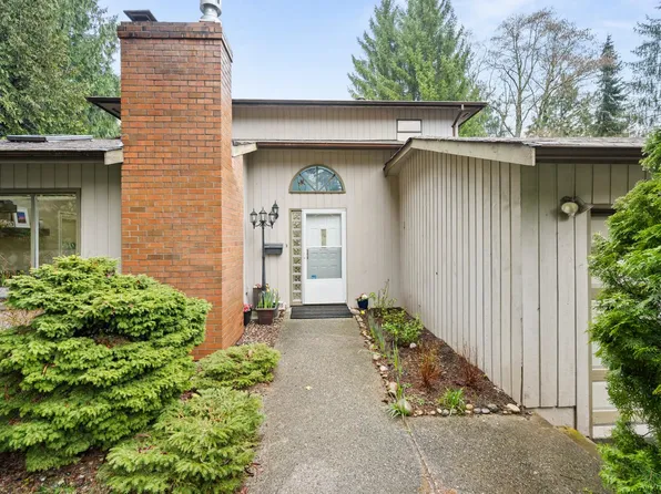 20185 Grade Cres, Langley, BC V3A 4J5