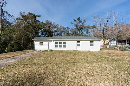406 Essex Dr Photo 1