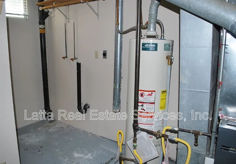 2916 SW Jackson St — Photo 15