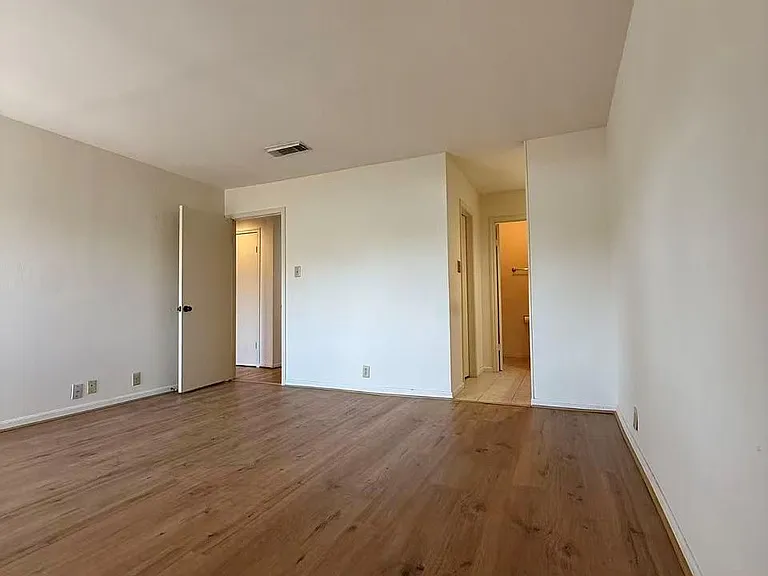 2829 Timmons Ln #176 — Photo 10