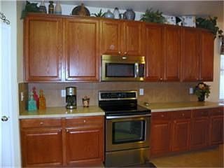 4th image of 6121 Sun Ray Dr
