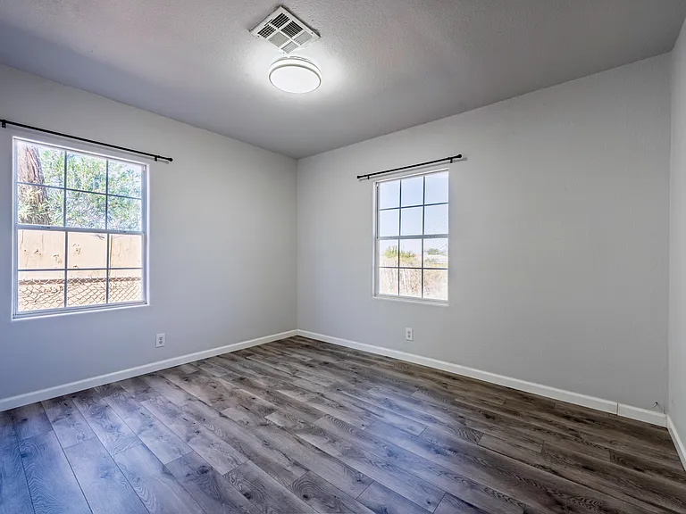 343 Tungsten Street Studio - For RENT - BEDROOM