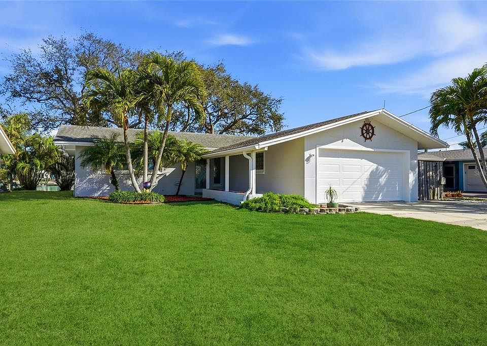 1st image of 541 Lillian Dr