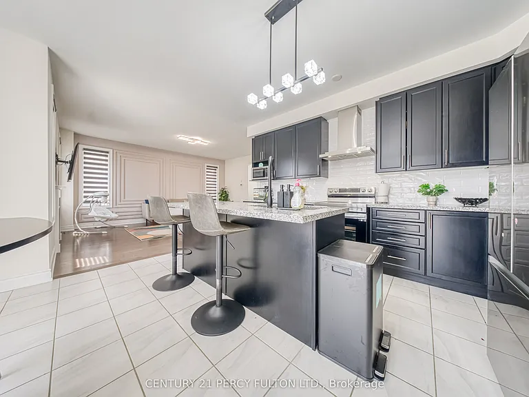 1223 Plymouth Dr — Photo 13