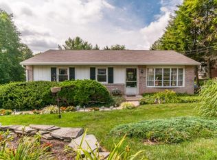 1632 Euclid Dr, Lancaster, PA 17601