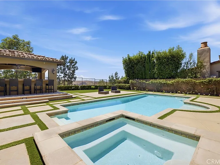17 Sandalo Ct — Photo 35