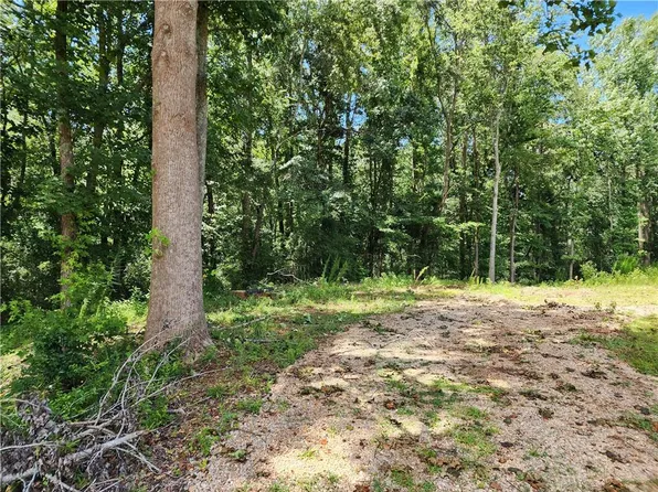 3 McNeal Rd, Hoschton, GA 30548