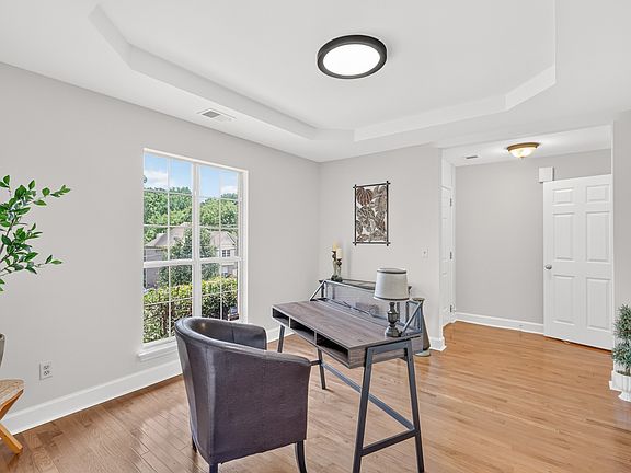 5th image of 2115 Maricourt St