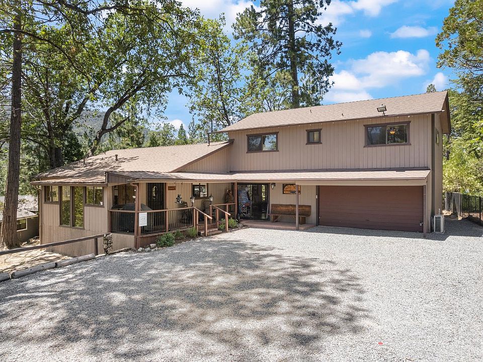 1st image of 39165 Ski Slope Dr