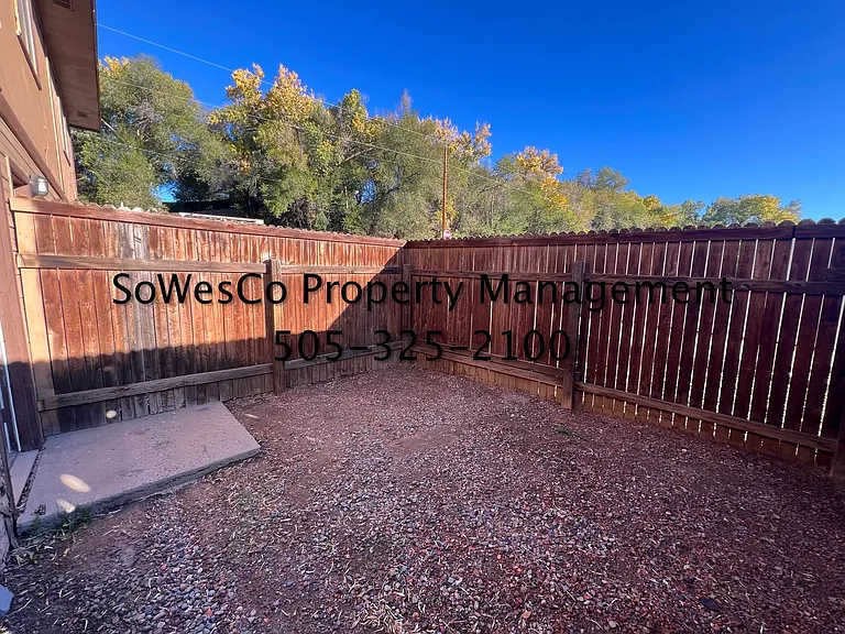 826 N Vine Ave #C — Photo 13