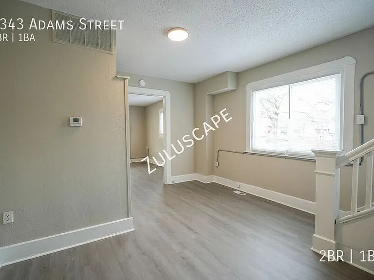 2343 Adams St — Photo 6
