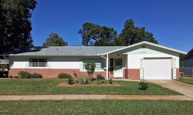 1st image of 217 Cambridge Dr