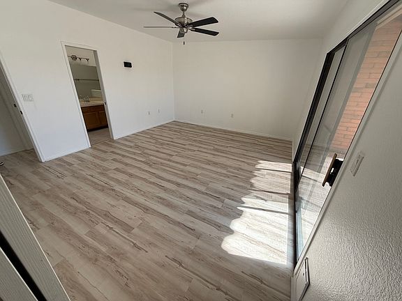 2nd image of 1678 W Dalehaven Cir