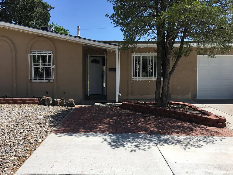 11920 Brentwood Hills Blvd NE — Photo 16