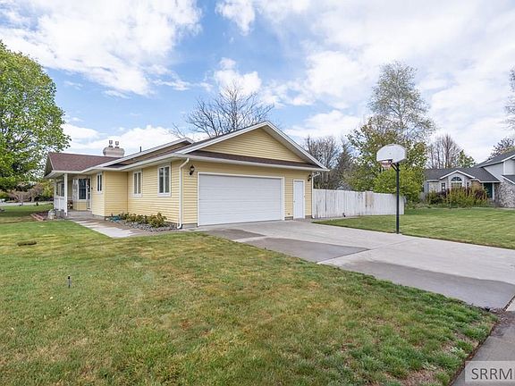 5th image of 2945 Chaparral Dr