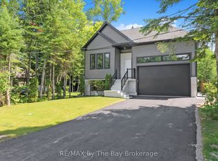 35 48th St N, Wasaga Beach, ON L9Z1Y3