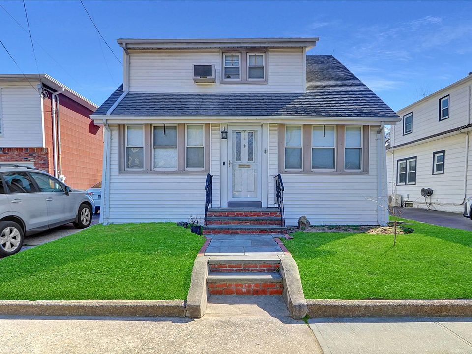 1st image of 44 Grand Avenue