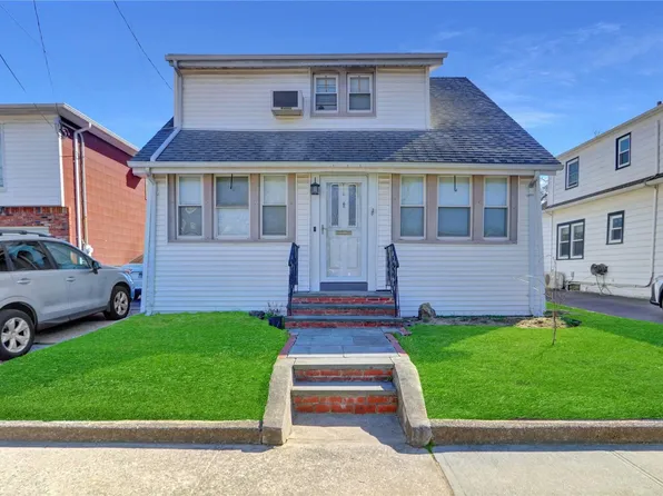 44 Grand Avenue, Lynbrook, NY 11563