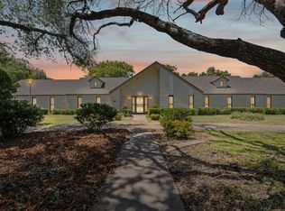 1204 W Westhill Dr, Cleburne, TX 76033