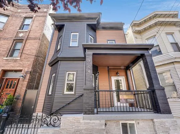 704 Palisade Ave #B, Union City, NJ 07087