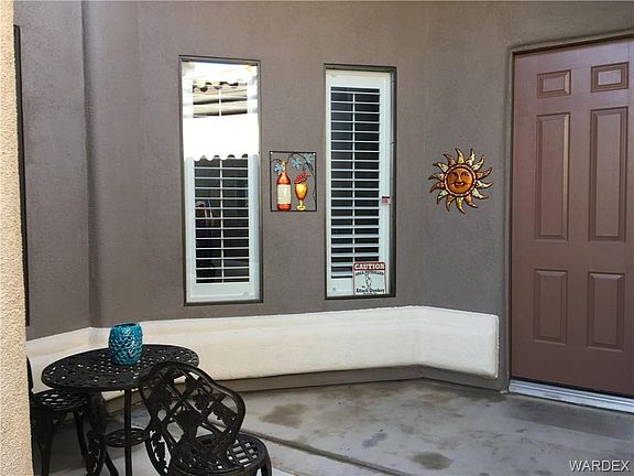 3rd image of 2824 Esmerelda Dr