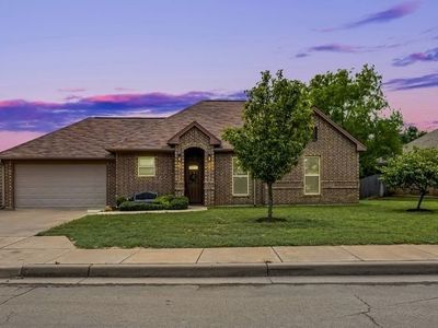 522 Lockwood Ln, Weatherford, TX, 76087