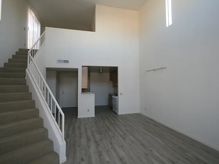 3637 Clarington Ave #202 — Photo 11