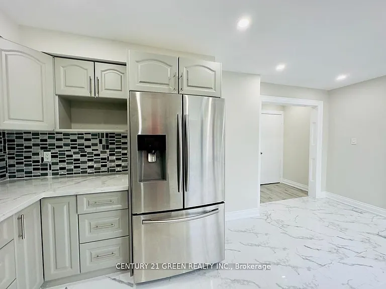 24 Sullivan Dr — Photo 14