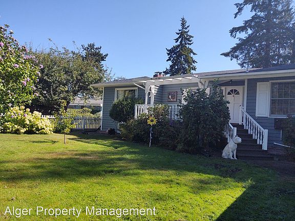 3rd image of 16871 Scandia Ln NW