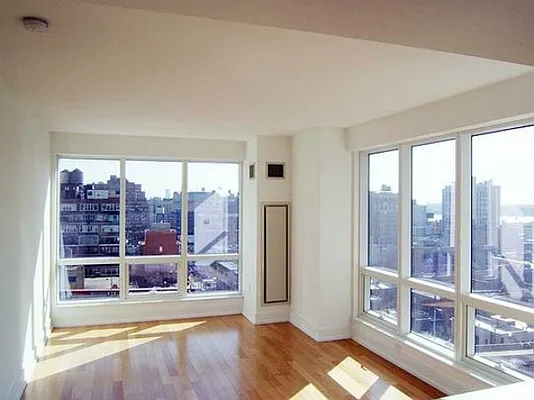Sold by Level Group | media 18