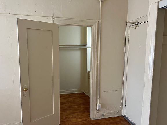 3rd image of 238 S Kenmore Ave #313