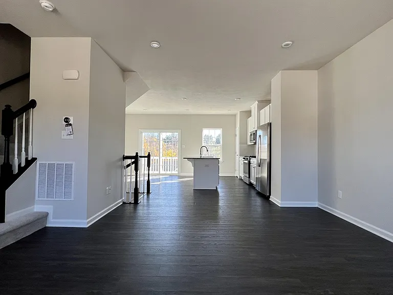 67 Hewstone Ct — Photo 11