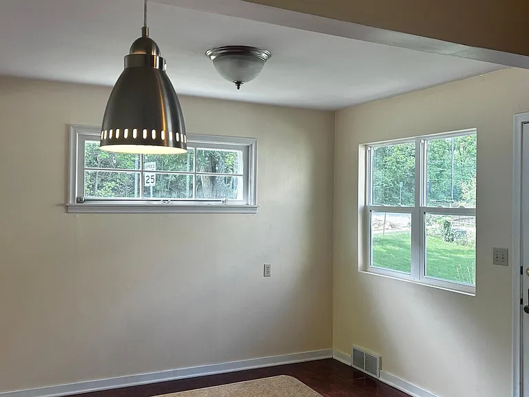 402 Ridge St — Photo 11