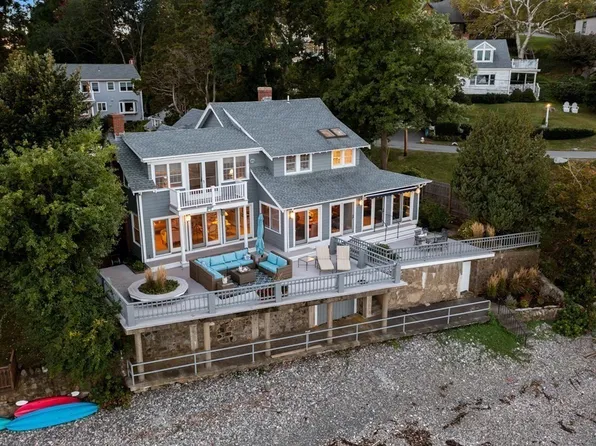 16 Edgemere Rd, Marblehead, MA 01945