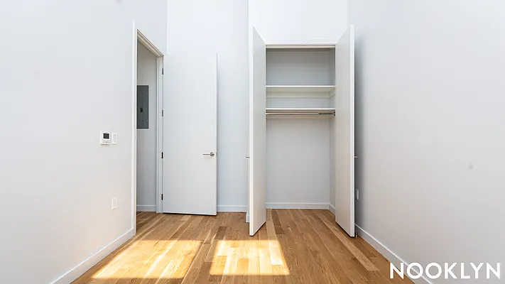 Rented by Nooklyn NYC LLC | media 70