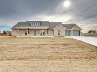 45147 Collin Ct, Shawnee, OK 74801