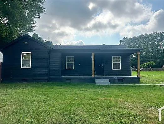 1850 Davis Cir