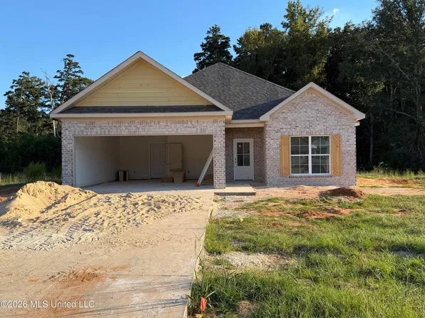 103 NW Emily, Magee, MS 39111