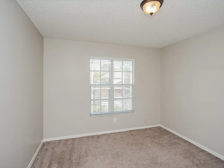 17703 Parkway Green Ln — Photo 13