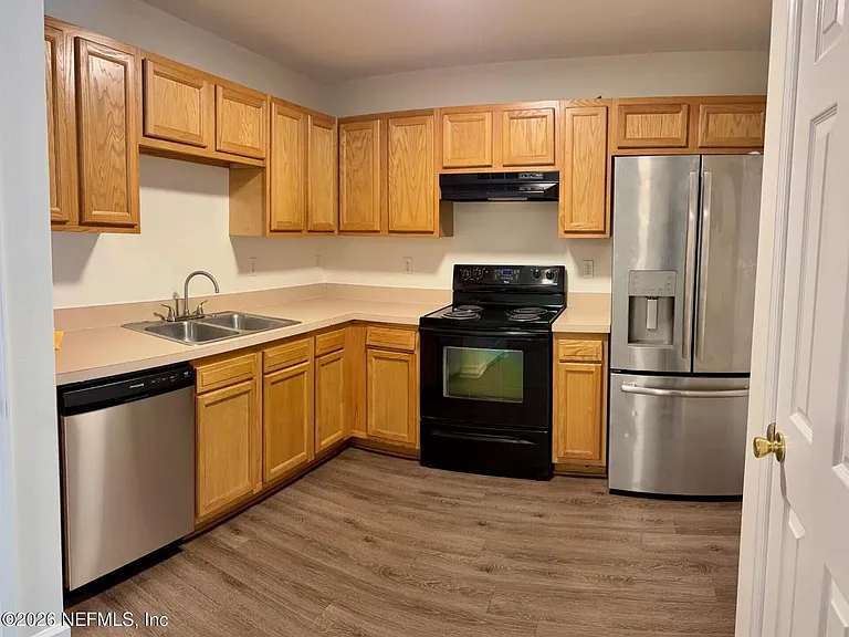 8173 Woods Ave — Photo 2