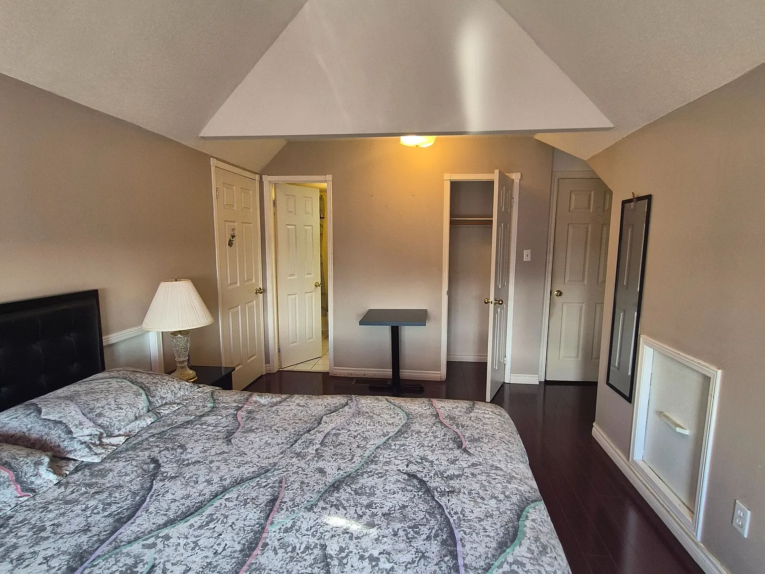 1 bed, $900 — Photo 3