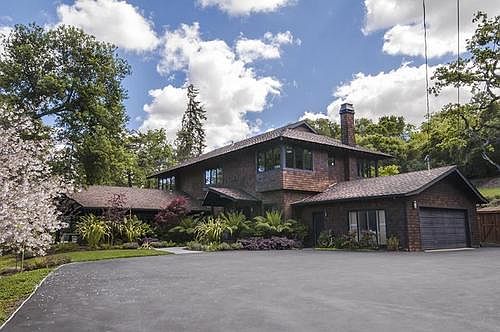 1st image of 379 Stockbridge Ave